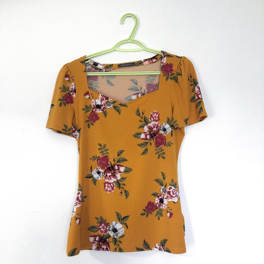 Mustard Yellow with floral design Suzy Shier size medium shirt mustard
